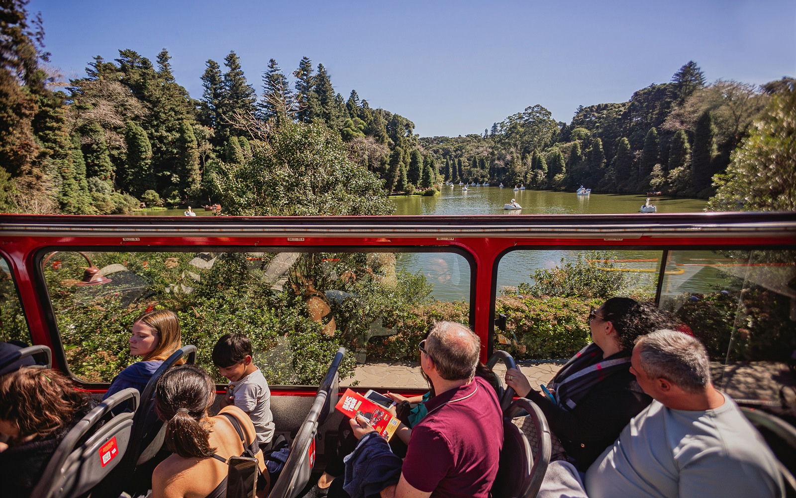 Ônibus Panorâmico Hop On Hop Off em Gramado e Canela Ingresso de 03 Dias