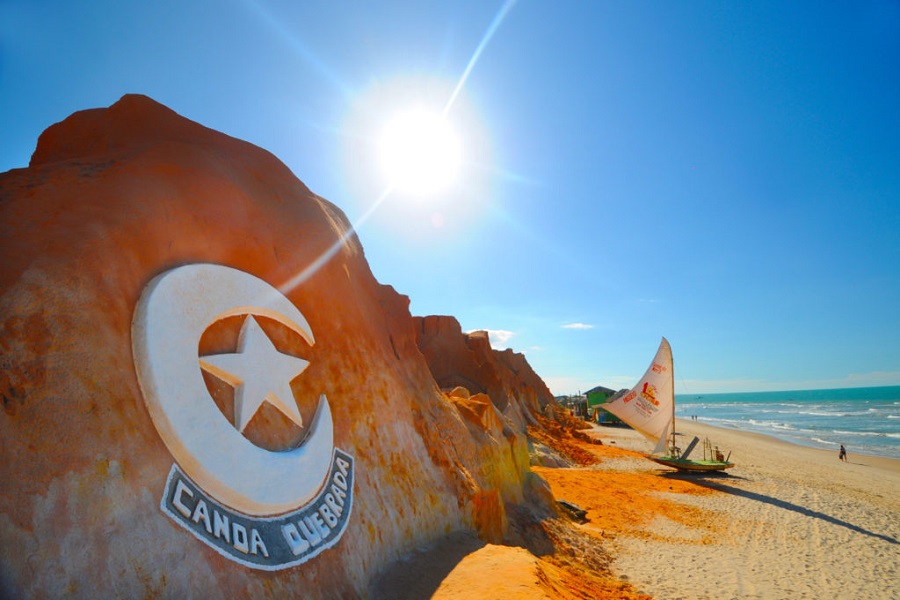 Passeio a Exótica Praia de Canoa Quebrada