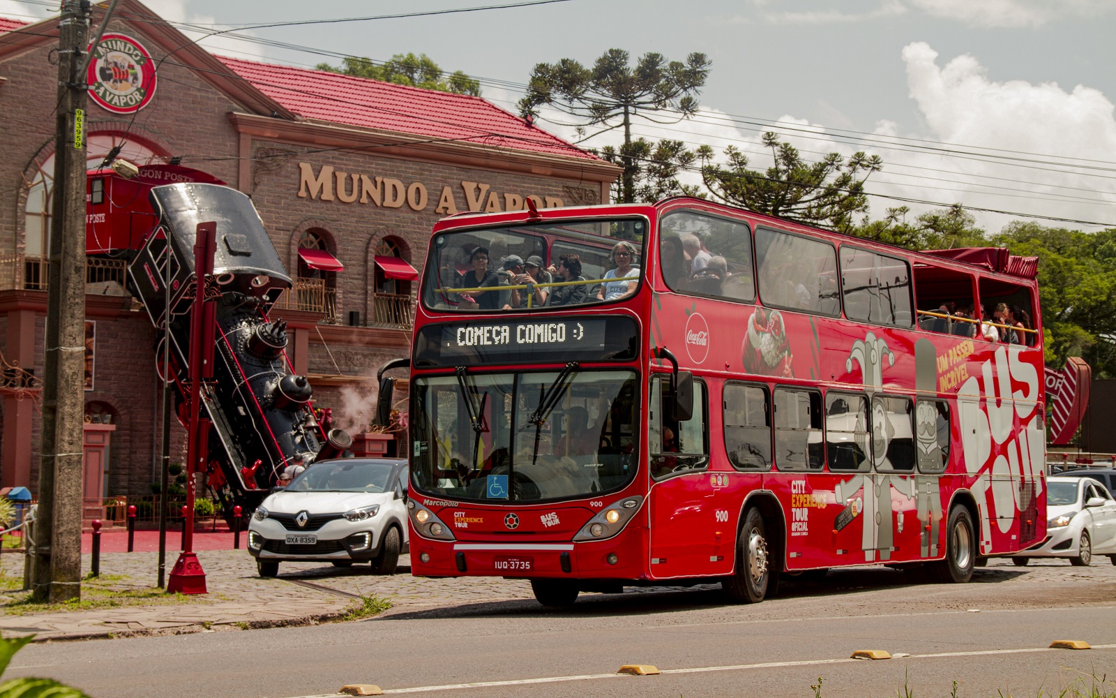 Ônibus Panorâmico Hop On Hop Off em Gramado e Canela Ingresso de 02 Dias